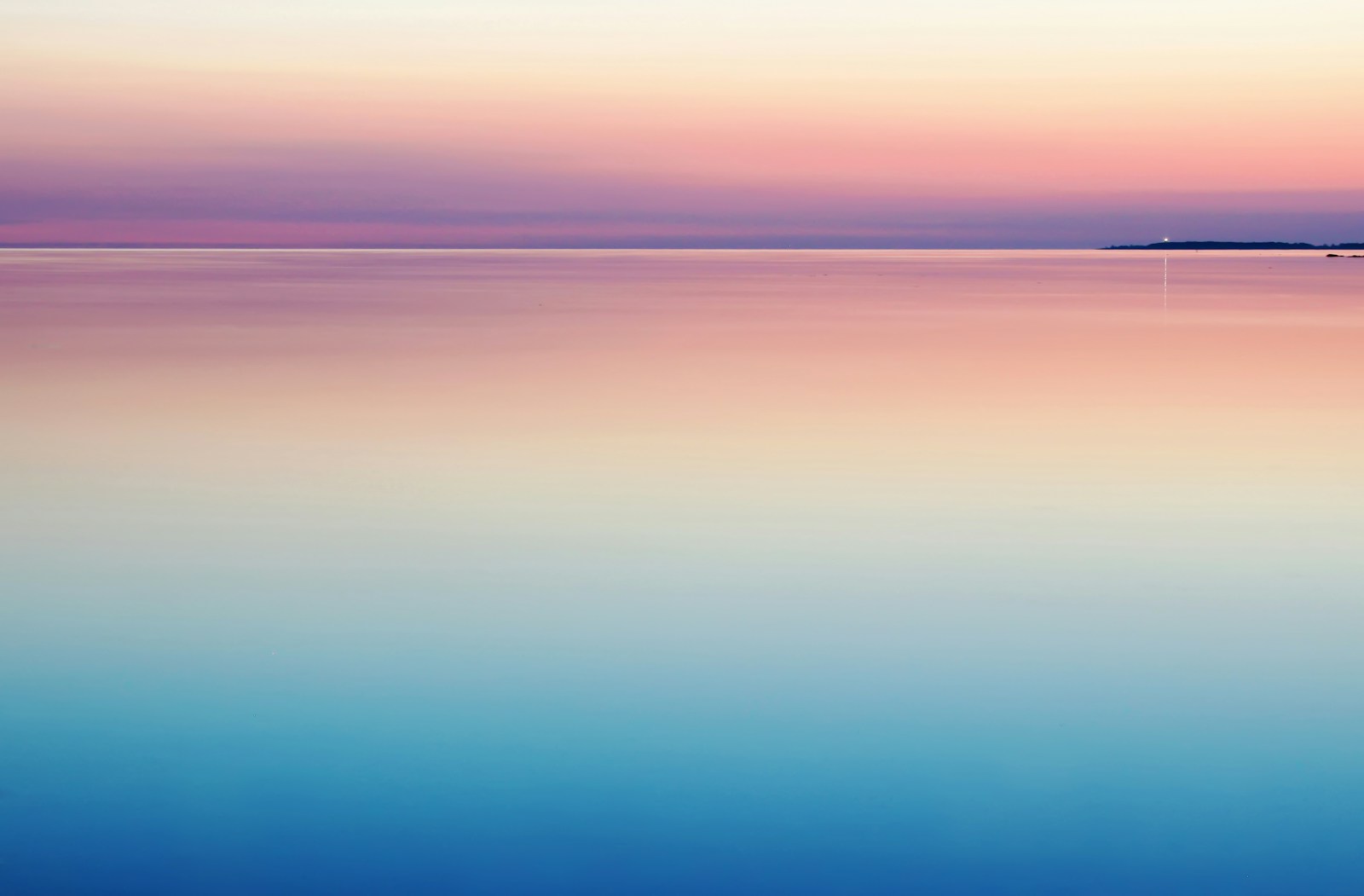 Photo by Harli Marten photo of blue and pink sea